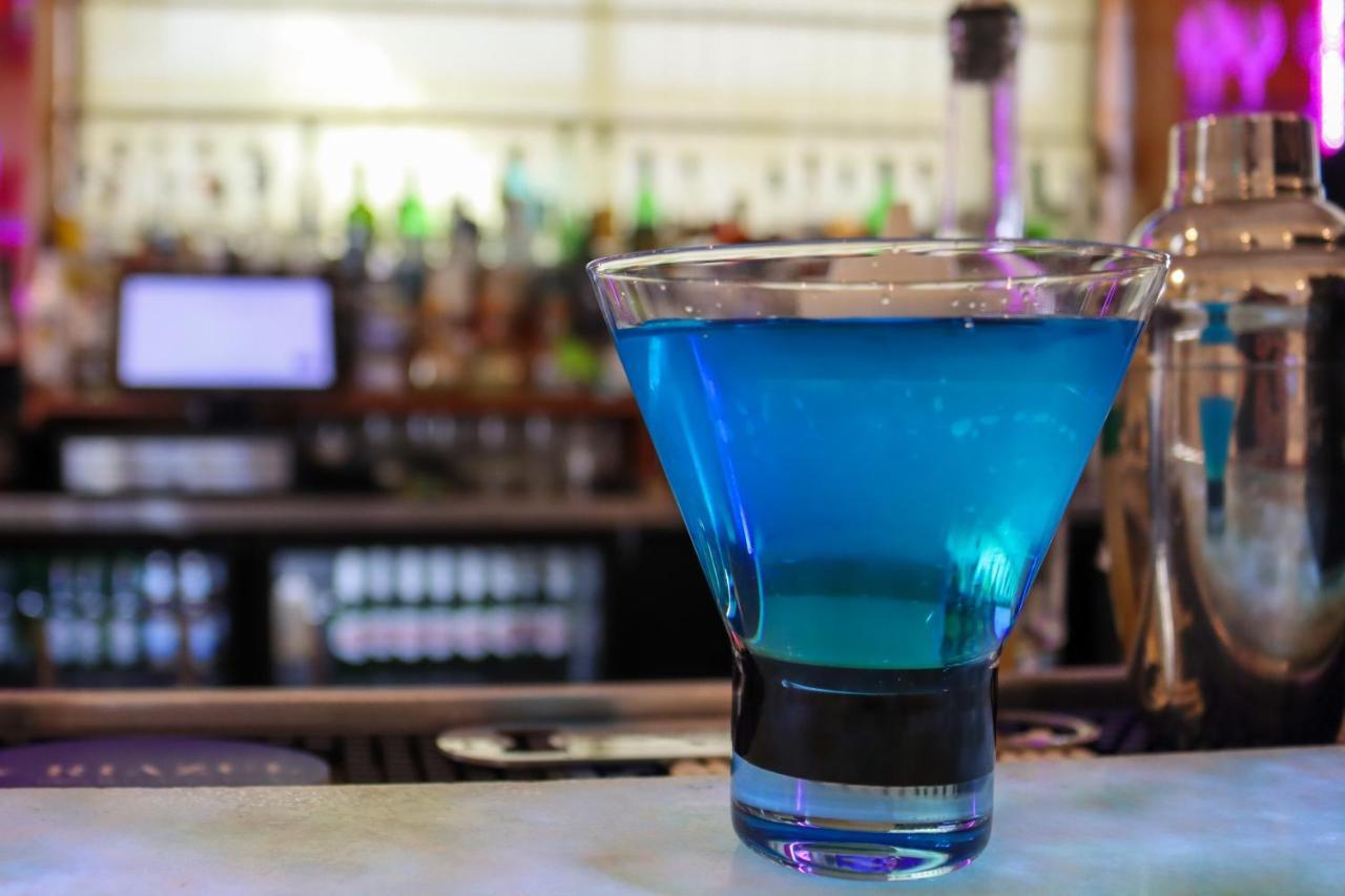 The Claremont Hotel マイアミビーチ エクステリア 写真